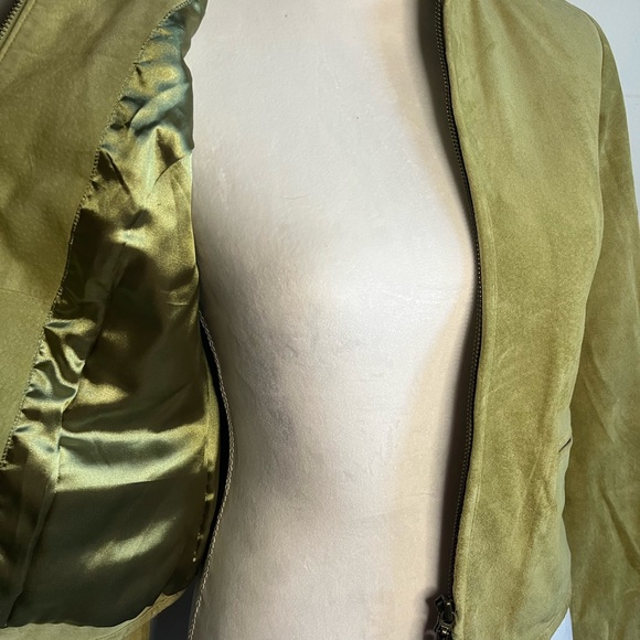 Leather jacket - Picture 10 of 11